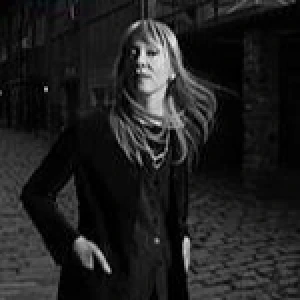 SUZANNE VEGA - EN CONCERT